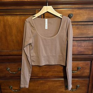 Athleta long sleeve top
